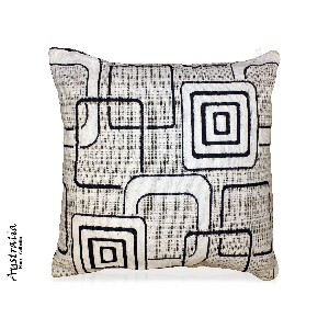 Decorative Arbor Throw Pillow in Black