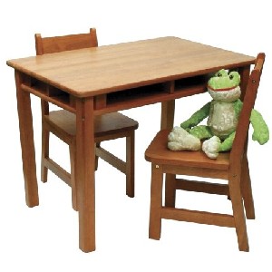 Lipper Childrens Rectangular Table and Chair Set